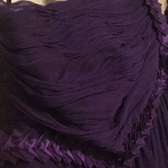 - BCBGmaxazria two tone chiffon pleated grap… - Picture 7 of 13